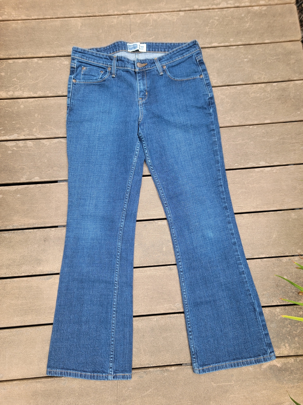 Women's Levi Strauss Signature Boot Cut Jeans in Blue - Classic Everyday Size 10